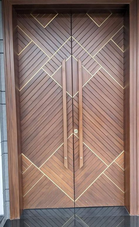 Main Door Design Entrance Double Doors, Double Door Main Entrance Design, Main Gate Door Design, Main Double Door Design Wood, Wooden Double Front Doors, Hall Door, Main Door Design Photos, Modern Main Gate Designs, Lcd Wall