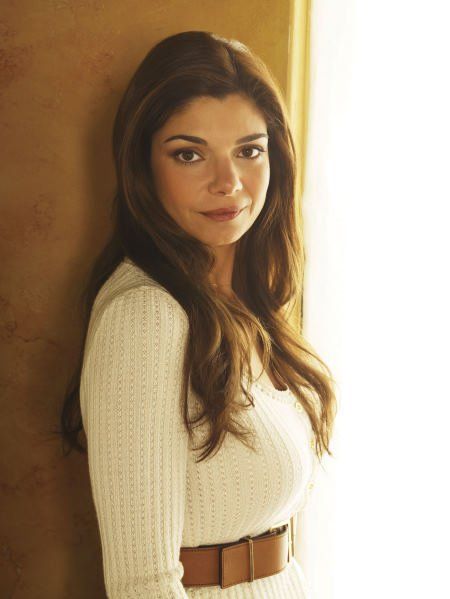 Laura San Giacomo, San Giacomo, Saved By Grace, Beauty Portrait, Yahoo Search, Hollywood Celebrities, Gal Gadot, Hottest Celebrities, Celebrities Female