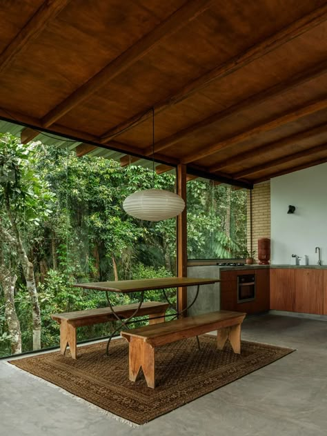 House In The Trees, Tropical Retreat, Central Building, Roof Structure, Up House, Glass Facades, In Sync, Contemporary Architecture, Interior Architecture Design