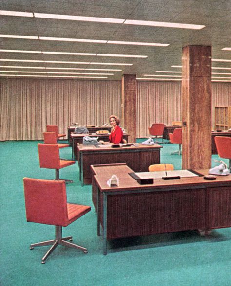 Modern office shown in Architectural Record magazine Retro Waiting Room, 60s Office Decor, 1960s Office Interior, 60s Office Interior, Retro Corporate Aesthetic, Retro Office Aesthetic, 70s Office Aesthetic, Japanese Office Design, 60s Office