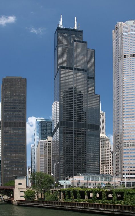 These Are the World’s 25 Tallest Buildings | ArchDaily Sears Tower Chicago, Willis Tower Chicago, Usa Skyline, Chicago Buildings, Chicago Pictures, Milwaukee City, Sears Tower, Building Images, Visit Chicago