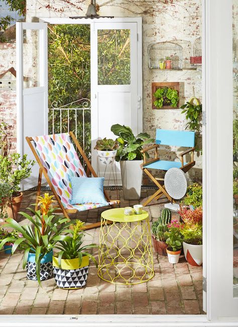 Kmart’s bang on-trend and affordable new homewares range Kmart Hacks, Guess Who, Colorful Decor, Garden Pots, I Saw, Outdoor Furniture Sets, Bangs, New Homes, Home And Garden