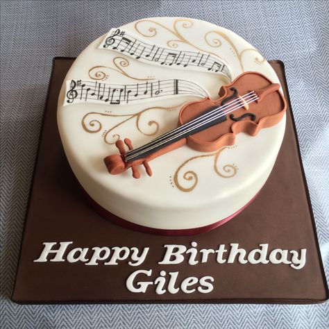 Violin Birthday Cake with Happy Birthday music score. Musical Cakes Birthday, Violin Theme Cake, Violin Birthday Cake, Violin Cake Ideas, Birthday Cake Music, Musical Cakes, Music Birthday Cakes, Violin Cake, Bolo Drip Cake