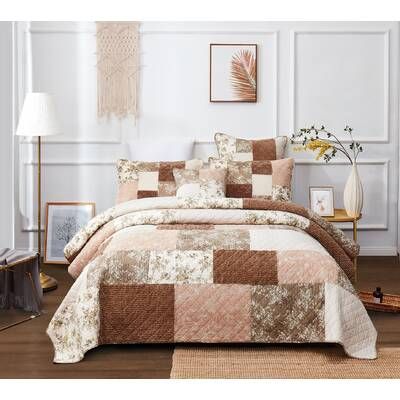 August Grove Portis DaDa Bedding Quilt Set & Reviews | Wayfair Patchwork Bedspread, Rose Taupe, Floral Cottage, Classic Quilts, Plaid Quilt, Ruffle Bedding, Garden Quilt, Patchwork Quilt Patterns, Floral Quilt