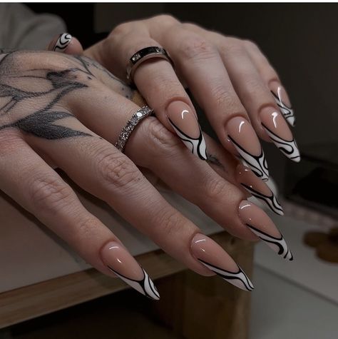 Wife Nails, Fake Nails White, Simple Acrylic Nails, Mob Wife, Nail Swag, Fire Nails, Funky Nails, Pretty Acrylic Nails, Chic Nails