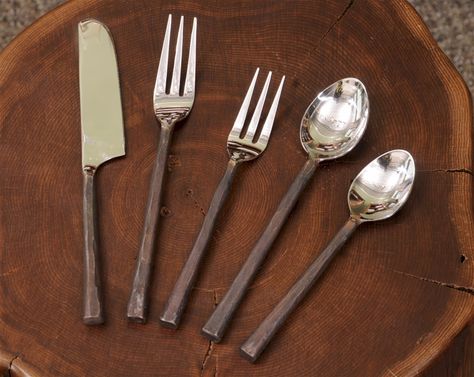 industrial style flatware set - Yahoo Image Search Results Rustic Flatware, Copper Flatware, Italian Bedroom Furniture, Dining Room Remodel, Copper Handles, Eating Utensils, Park Designs, Log Furniture, Furniture Handles