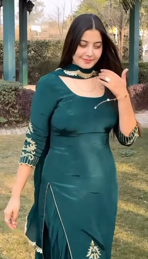 Satin Suit Design, Suit Designs Indian Style, Punjabi Suits Designer, Patiala Suit Designs, Punjabi Models, Indian Dresses For Women, Satin Suit, Designer Embroidery, Patiala Suit