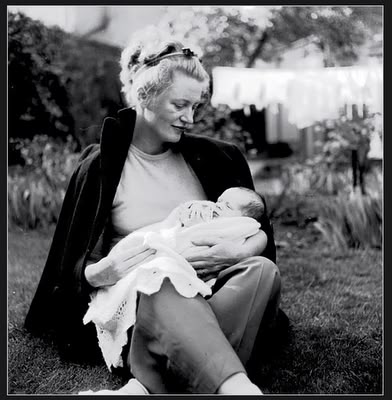 Liberation Of Paris, Vogue Photographers, Poughkeepsie New York, London Blitz, Margaret Bourke White, Famous Sculptures, William Eggleston, Martin Parr, Lee Miller