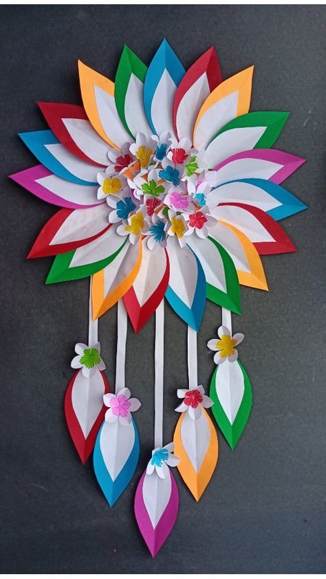 Instagram Wall Of Kindness Ideas, Craft Flowers For Decoration, Paper Craft Wall Hanging, Wall Hanging With Paper, Hangings For School Decoration, Simple Paper Flowers, Wall Hanging Ideas Handmade, Wall Hanging Diy Paper, Board Decoration Ideas School