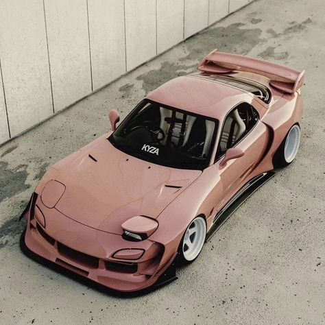 Rx7 FD 😳 credit @the_kyza . . . #mazdarx7 #rx7 #mazda #jdm #theengineshow Mazda Fd Rx7, Japan Cars Aesthetic, Car Rx7, Jdm Rx7, Mazda Jdm, Mazda Rx7 Fd, Rx7 Mazda, Fc Rx7, Rx7 Fd