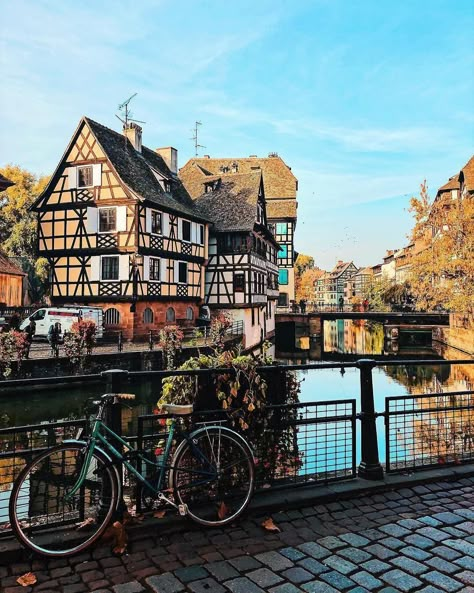 Best City, Strasbourg France, Voyage Europe, Colmar, Strasbourg, Best Cities, Pretty Places, Travel Inspo, France Travel