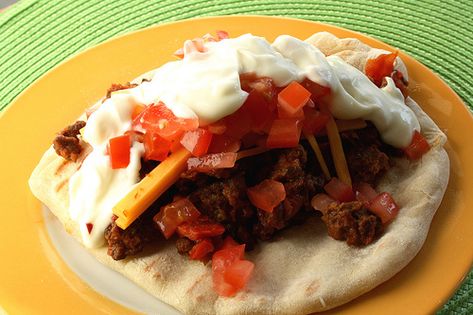 Bannock Tacos, Bread Machine Buns, Indian Taco, Bannock Recipe, Bannock Bread, Patis Mexican Table, Mexico In My Kitchen, Indian Tacos, Fried Bread