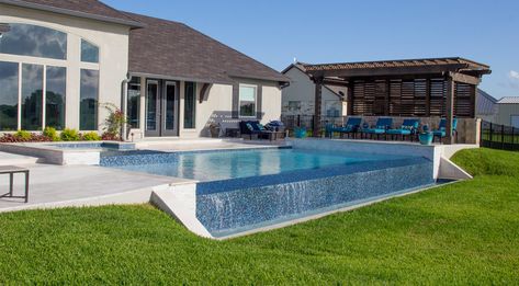 Why Build A Custom Infinity Pool? | Platinum Pools Small Infinity Pool, Infinity Pool Backyard, Pool Features, Pools Backyard Inground, Custom Swimming Pool, Infinity Edge Pool, Luxury Pools, Backyard Pool Landscaping, Modern Pools