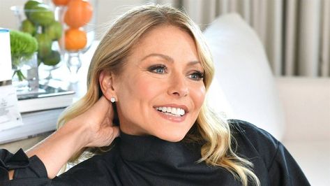 Kelly Ripa Diet, Red Band Society, Grilled Tofu, Victoria Secret Outfits, Clean Diet, Daily Workouts, Kelly Ripa, Cheat Meal, Morning Show