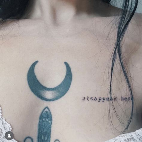 Upside Down Crescent Moon Tattoo, Upside Down Moon Tattoo, Moon Chest Tattoo, Tattoo Easy, Crescent Moon Tattoo, Chest Tattoo, Moon Tattoo, Back Tattoo, Upside Down