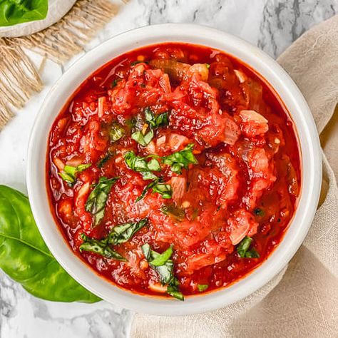 Marinara Sauce From Scratch, Quick Marinara Sauce, Pizza Sauces, Yummy Bowl, Easy Marinara Sauce, Homemade Marinara Sauce, Marinara Sauce Recipe, Marinara Sauce Homemade, Italian Spices