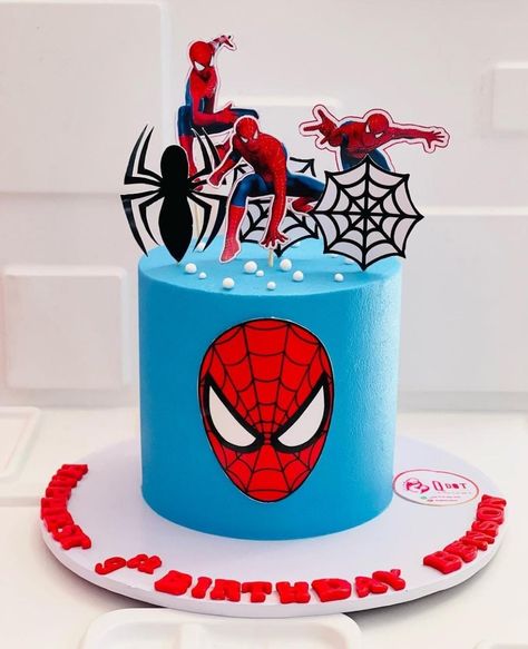 Spider Man Cakes Ideas, Spiderman Themed Cake Ideas, Spiderman Cake With Topper, Spider Man Cake Design Ideas, Birthday Ideas Spiderman, Cack Birthday Boys, Spider Man Birthday Cakes For Boys, Spiderman Bday Cake, Easy Spider Man Cake