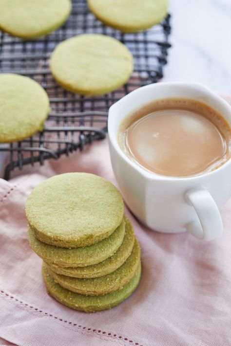 Matcha Shortbread Cookies, Matcha Shortbread, Matcha Cookies Recipe, Homemade Ganache, Best Shortbread Cookies, Shortbread Cookies Recipe, Sweet Matcha, Matcha Cookies, Bigger Bolder Baking