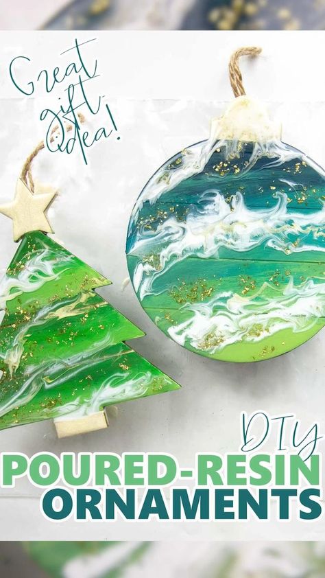 Resin Christmas Ornaments, Seni Resin, Resin Ornaments, Idee Cricut, Resin Christmas, Resin Crafts Tutorial, Diy Resin Projects, Resin Jewelry Diy, Epoxy Resin Crafts