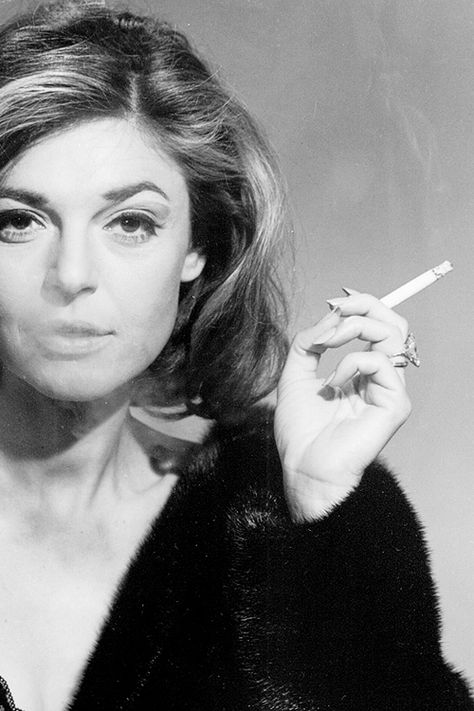 Anne Bancroft… here’s to you, Mrs. Robinson The Graduate 1967, Mrs Robinson, Katharine Ross, Mike Nichols, Movie Pictures, Anne Bancroft, Lana Turner, Joe Dimaggio, I Love Cinema