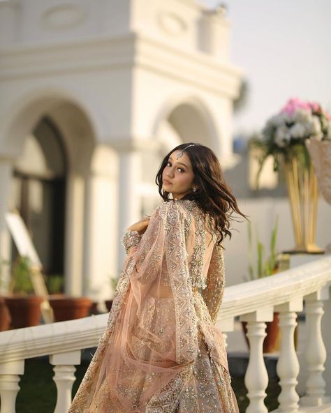 Rabia Faisal, Wedding Sides, Pakistani Women Dresses, Shadi Dresses, Mehendi Outfits, Wedding Lehenga Designs, Bridal Dresses Pakistan, Pakistani Fancy Dresses, Eid Dresses