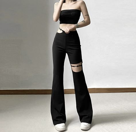 Black flare pants with the word love on the hip Mom Goth, Alt Women, Reference Clothes, Gothic Pants, Black Flare Pants, Strap Pants, Dark Clothes, Dance Outfit, Body Outfit