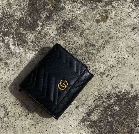 Gucci Wallet Aesthetic, Wallet Aesthetic Black, Wallets For Women Aesthetic, Billionare Lifestyle, Wallet Aesthetic, Wallet Luxury, Aesthetic Luxury, Womens Wallet, Luxury Wallet