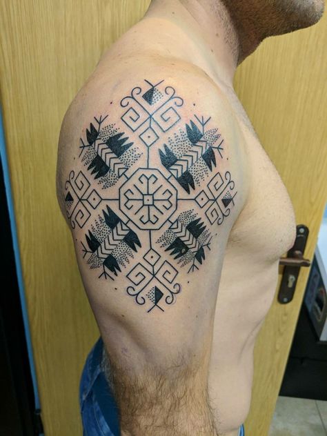 Bulgarian tribal tattoo Bulgarian Symbols, Symbols Tattoos, Slavic Tattoo, Lady Tattoo, History Tattoos, Tattoo Expo, Warrior Tattoos, Tattoos Geometric, Chest Tattoo Men