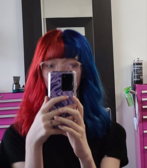 Half Red Half Blue Hair, Half Blue Hair, Blue Red Hair, Blue And Red Hair, Vibrant Red Hair, Y2k Hair, Split Hair, Hair Coloring, Melanie Martinez