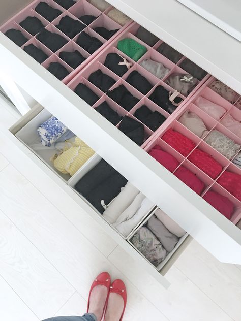 Drawer organizers for Ikea Malm dresser: dividers for knickers and other small items Malm Drawers Organization, Ikea Malm Dresser Organization, Pink Drawer Organizer, Baby Drawer Organization, Dresser Top Organization, Dresser Top Organization Ideas, Malm Hack, Ikea Malm Drawers, Malm Drawers