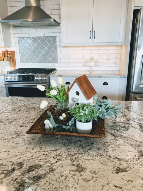 Birdhouse Centerpiece Ideas, Bird Tablescape, Birdhouse Centerpiece, Flowers In A Mason Jar, Cute Birdhouse, Decorating For Spring, Copper Spray Paint, Work Decor, Vintage Seed Packets