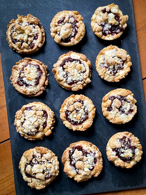 Dorie's Cookies Mulled Wine Jammers | eat. live. travel. write. Sable Cookies, Wine Cookies, Dorie Greenspan, Cafe Creme, Cookies Baking, French Kitchen, After School Snacks, Mulled Wine, School Snacks