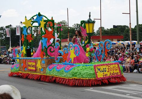 Miss Fiesta float Fiesta Float, Float, Natal