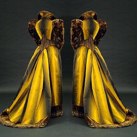 The most outrageous, awful, wonderfully Victorian garment ever: this 1890s tea gown. ⠀ .⠀ Tea gown comprising bodice and skirt, c.1892, Emile Pingat, silk satin, silk velvet, glass, beads, metallic thread, silk cord, National Gallery of Australia 92.1129.A-B⠀ .⠀ .⠀ .⠀ .⠀ .⠀ .⠀ #teagown #pingat #emilepingat #victoriancouture #vintagecouture #victorianfashion #victorianstyle #victorianhistory #latevictorian #latevictorianstyle #1890s #1890sstyle #... Luxury Floor-length Victorian Costume Dress, Vintage Victorian Evening Dress, Floor-length, Elegant Gold Victorian Dress With Historical Design, Emile Pingat, 1890 Evening Gown, 1870s Evening Gown, Tea Gown, 1890s Fashion, Historic Fashion