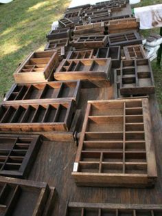 Typesetter Tray Ideas, Printer Drawer Ideas, Printers Tray Ideas, Yard Sale Display, Wall Shadow, Southern Town, Thimble Collection, Letterpress Drawer, Printers Drawer