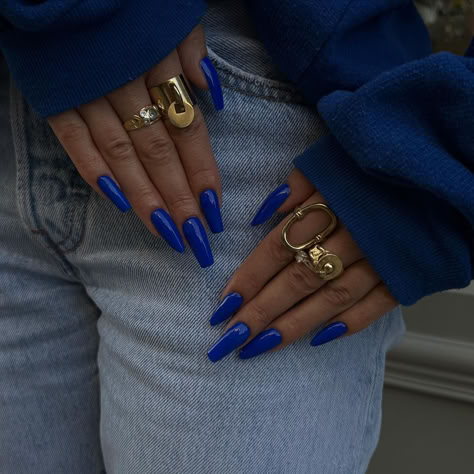 Dark Blue Ombre Nail Designs, Dark Royal Blue Nails, Dark Blue French Nails, Nails Inspiration Dark, Nails Bleu, Nail Art Bleu, French Bleu, Blue Ombre Nails, Dark Blue Nails