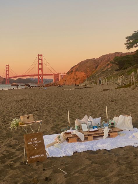 Proposal Ideas San Francisco, San Francisco Birthday Ideas, San Francisco Picnic, Beach Picnic Aesthetic, Baker Beach San Francisco, Will You Be My Girlfriend, San Francisco Bridge, Baker Beach, Dream Dates