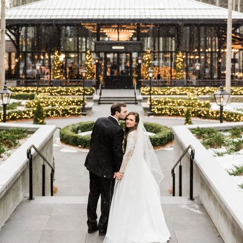 Shepherd's Hollow Golf Club on Instagram: “A little snow, a long sleeve dress and some warm outdoor lights are a few of our favorite winter wedding details. 📸: @samanthaleighstudios” Woodsy Wedding, Outdoor Lights, Golf Club, Winter Wedding, Golf Clubs, Wedding Details, Outdoor Lighting, Instagram A, Sleeve Dress