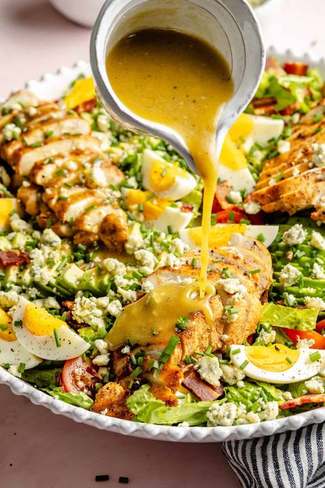 Cobb Salad Recipes, Cobb Salad Dressing Recipe, Best Cobb Salad, Easy Cobb Salad, Chicken Cobb Salad Recipe, Homemade Vinaigrette Dressing, Cobb Salad Dressing, Chicken Cobb Salad, Homemade Vinaigrette