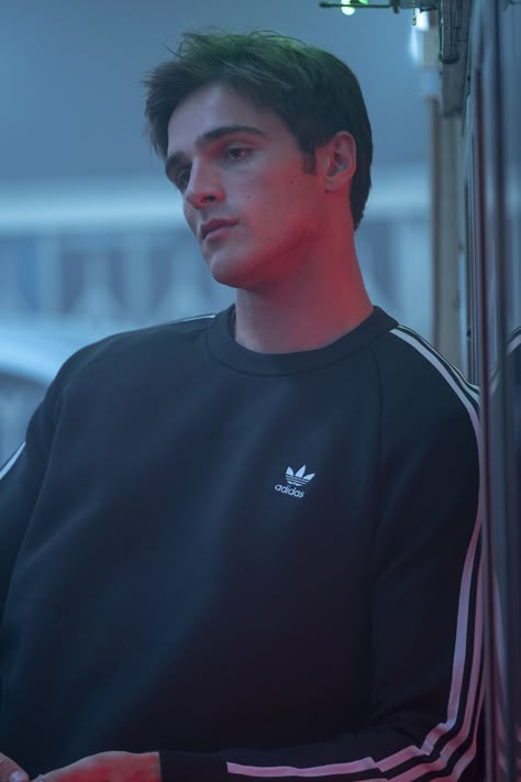 Euphoria Outfits, Jacob Elordi, Adidas, Green, Hair, Black