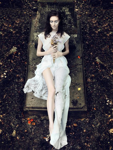 Lone Wolf Magazine by Andrew Akimov, via Behance Graveyard Photoshoot, Cemetery Photoshoot, Spooky Shoot, Dramatic Photography, Halloween Photo Shoot, Creepy Photography, Halloween Shoot, Horror Photography, Gothic Photography