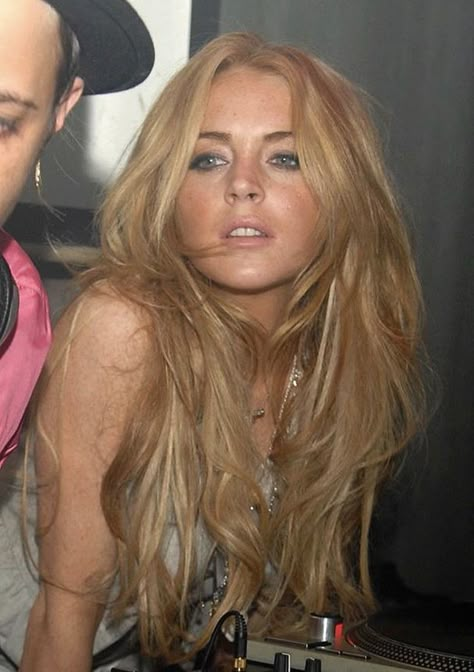 Lindsay Lohan Now, Lindsay Lohan 2000s, Lindsay Lohan Hair, 2000s Hair, 2000s Girl, Devon Aoki, Mischa Barton, Strawberry Blonde Hair, Regina George