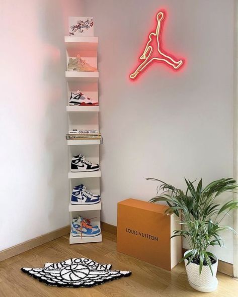 Find the link for the Shoe Shelves on the ShopSphereStore website Shoe Stand Ideas Bedroom, Sneaker Display Bedroom, Shoe Display Ideas Bedroom, Jordan Room Decor, Hype Beast Room Decor, Sneaker Shelf, Sneaker Shelves, Clothing Rack Bedroom, Sneakerhead Room