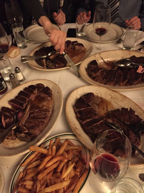 4 Porterhouse Steaks at Wolfgang’s Steakhouse NYC. Amazing!!! 👍 www.wolfgangssteakhouse.net Steakhouse Dinner Party, Steak Dinner Aesthetic, Steakhouse Aesthetic, Nyc Steakhouse, Wolfgang Steakhouse, Stk Steakhouse, Steakhouse Dinner, Restaurant Steak, University Series