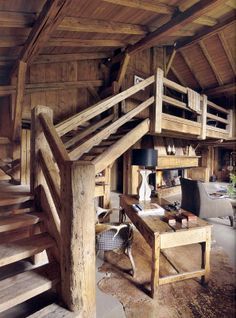 Rustic Staircase, Loft Staircase, Hardwood Stairs, Beautiful Stairs, Chalet Interior, House Loft, Chalet Style, Mountain Homes, Loft Spaces