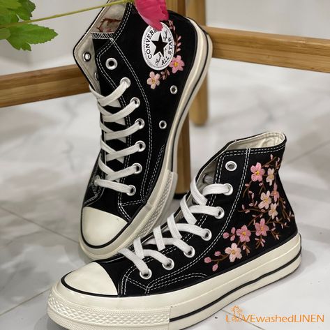 Custom Embroidered Converse High Tops Chuck Taylor 1970s/ - Etsy Australia Black Converse Embroidery, Embroidered Converse High Tops, Shoe Art Designs, Converse Embroidery, Cute Converse Shoes, Converse Design, Embroidered Sneakers, Embroidered Converse, Cute Converse