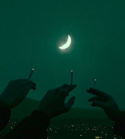 Dark Green Night Aesthetic, Dark Green City Aesthetic, Jakecore Aesthetic, Axelcore Aesthetic, Moon Green Aesthetic, Midnight Green Aesthetic, Dark Green Vibes Aesthetic, Leocore Aesthetic, Friends Green Aesthetic