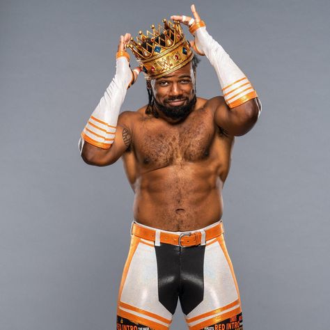 Ring Photoshoot, Xavier Woods, Wwe Pictures, Pro Wrestler, Wwe Photos, Professional Wrestling, Ring Photos, Wwe Superstars, The Ring