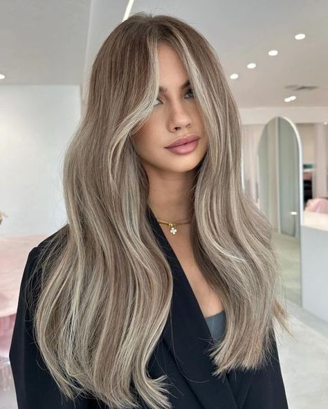 Krystal Donaldson on Instagram: "UNREALLLLL ❤️‍🔥 Back in salon today and it felt so gooooood to be back in my favourite place w/ my favourite gals 🥰🙏🏻 . colour @grace.luxelabel.hair  extensions / styling @krystal.luxelabelhair  assistant @olivia.luxelabel.hair  . . . . #perthhairextensions #hairextensionist #beigebrown #haireducation #hairoftheday #wavedhair #bouncyhair" Brondesbury Hair, Olivia Attwood Hair, Bronde Long Hair, Aspyn Ovard Hair, Ash Blonde Hair Colour Ideas, Dark Ash Blonde Hair Color, Dark Ash Blonde Hair, Dark Blond, Ash Blonde Hair Colour