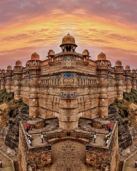 Gwalior Fort in different Style 👌 . @disvover_india : #GwaliorFort is an 8th century hillfort near Gwalior #CentralIndia. The #fort consists of a defensive structure and two main palaces Gujari Mahal and Man Mandir built by Man Singh Tomar. The fort... Gwalior Fort, Ancient Indian Architecture, Visit India, India Tour, Indian Architecture, Madhya Pradesh, Tourist Places, Ancient Architecture, Historical Place